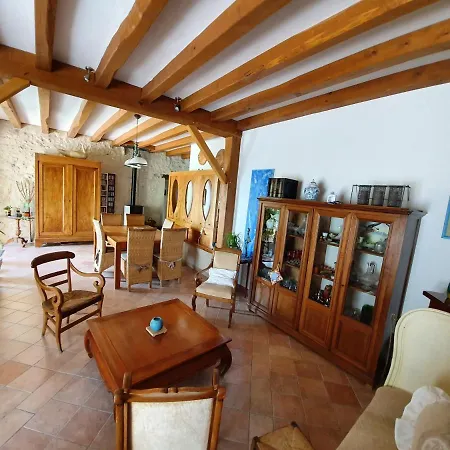 Bed & Breakfast Les Magireaux Fougueyrolles